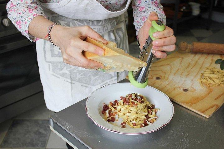 Pasta Class in Bologna in a 15th-Century Estate Home with Chiara