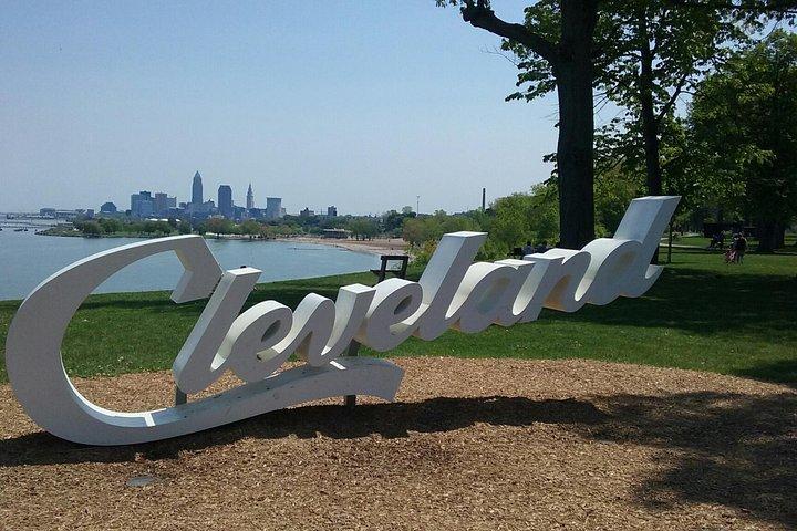 CLE Highlights-Group Walking Tour