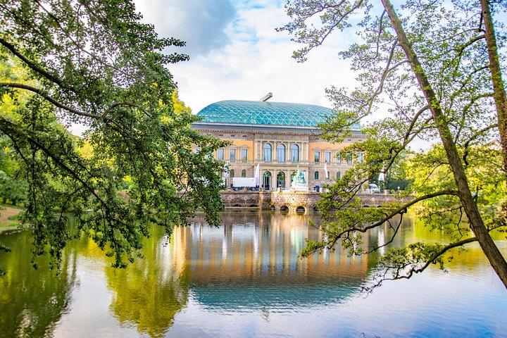 Discover Dusseldorf’s most Photogenic Spots with a Local