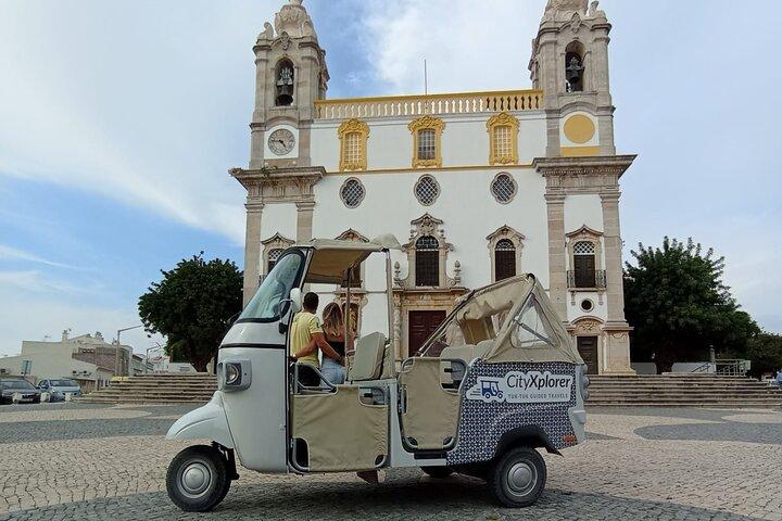Private Tour throughout Faro in a TukTuk