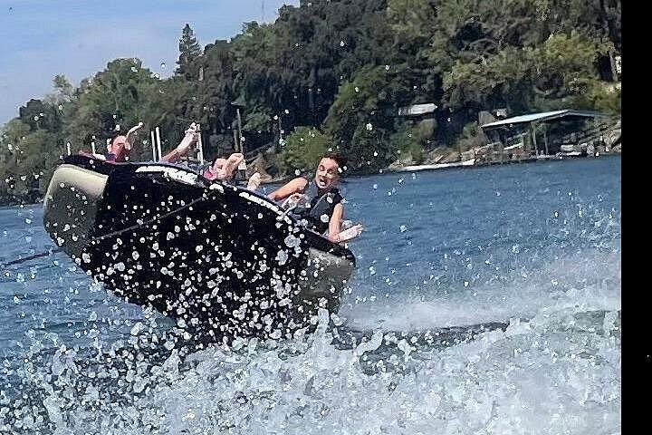 Private Half-Day Boat Tubing Fun in Sacramento River