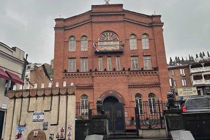 Jewish Heritage Walking Tour with Kosher Wine Tasting