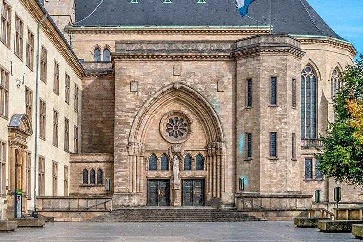 Luxembourg tour in Spanish : History and Charm