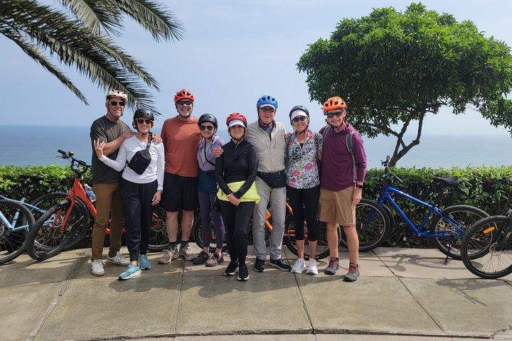Lima Bike Tour Miraflores Pyramid & Bohemian Barranco