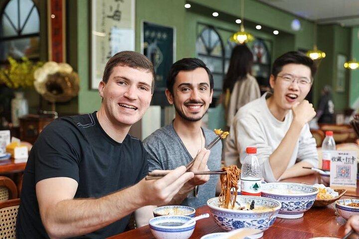 Shanghai Food and Culture Tour with 10 dishes and 5 eateries