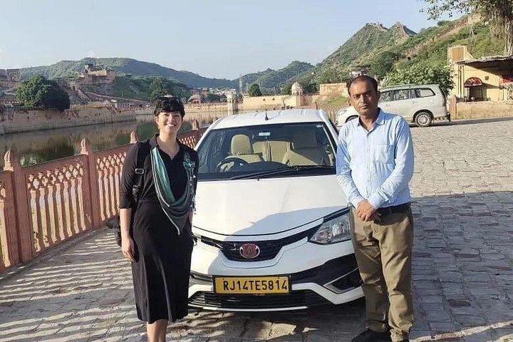 Lucknow Airport Private Arrival Transfers