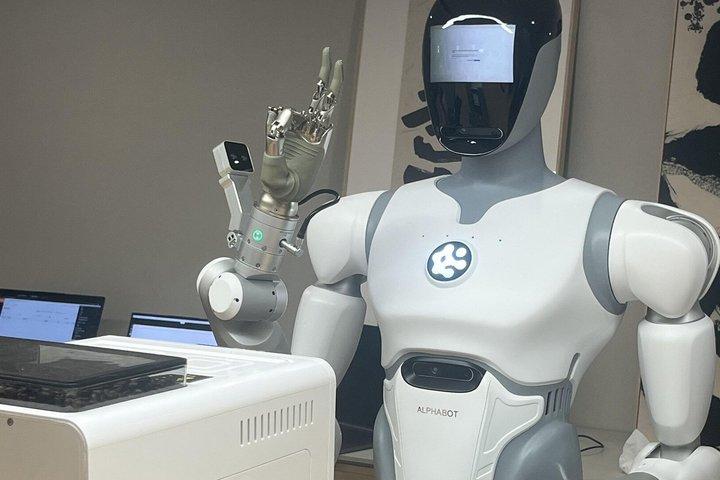 Shenzhen Tour: Robotaxis, AI Robots & Drone Delivery Experience