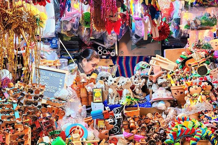 Monterrey Walking Tour: Explore History, Culture, and Cuisine
