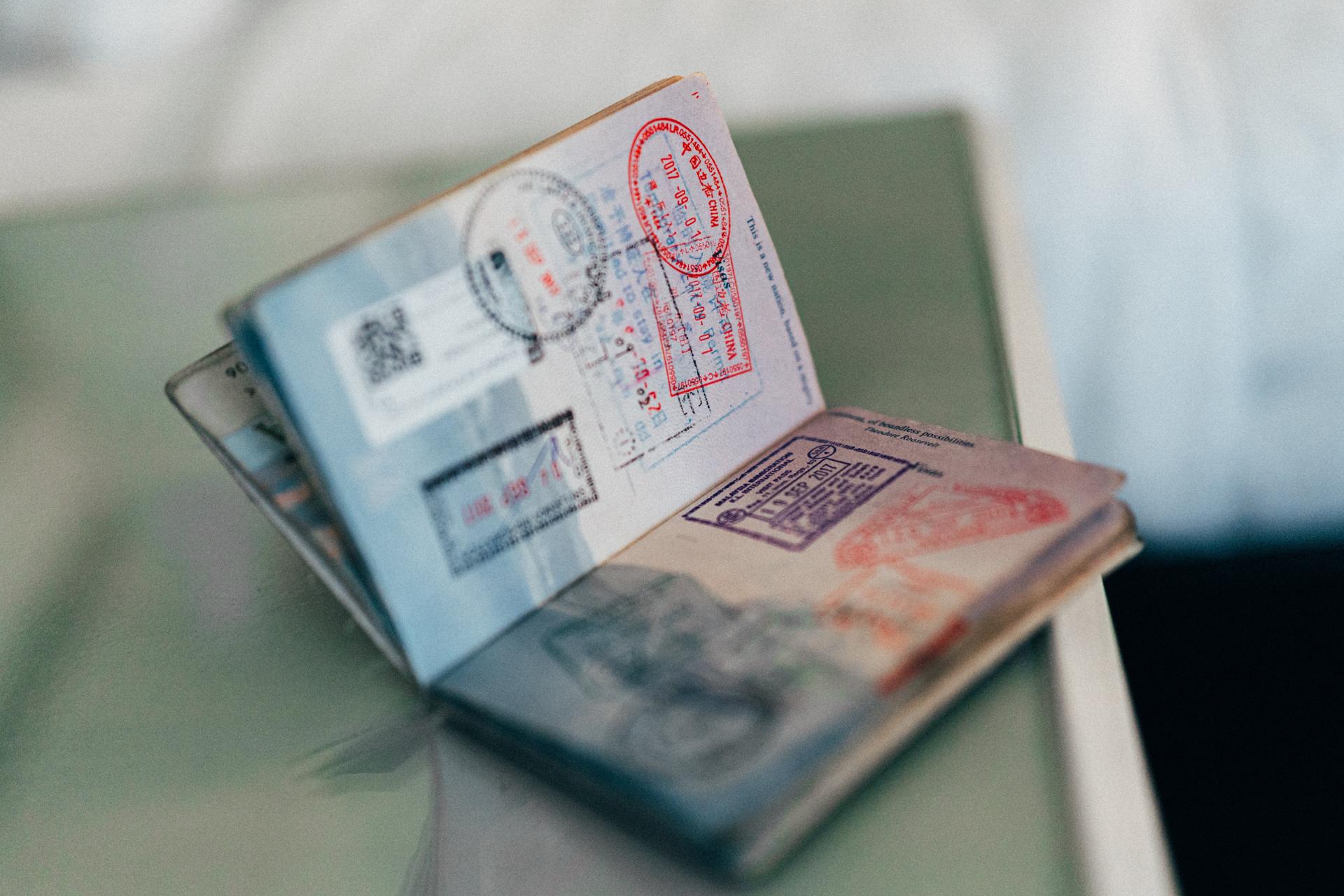 Cover Image for Golden Visa Guide: Unlocking Residency Adventures Around the World