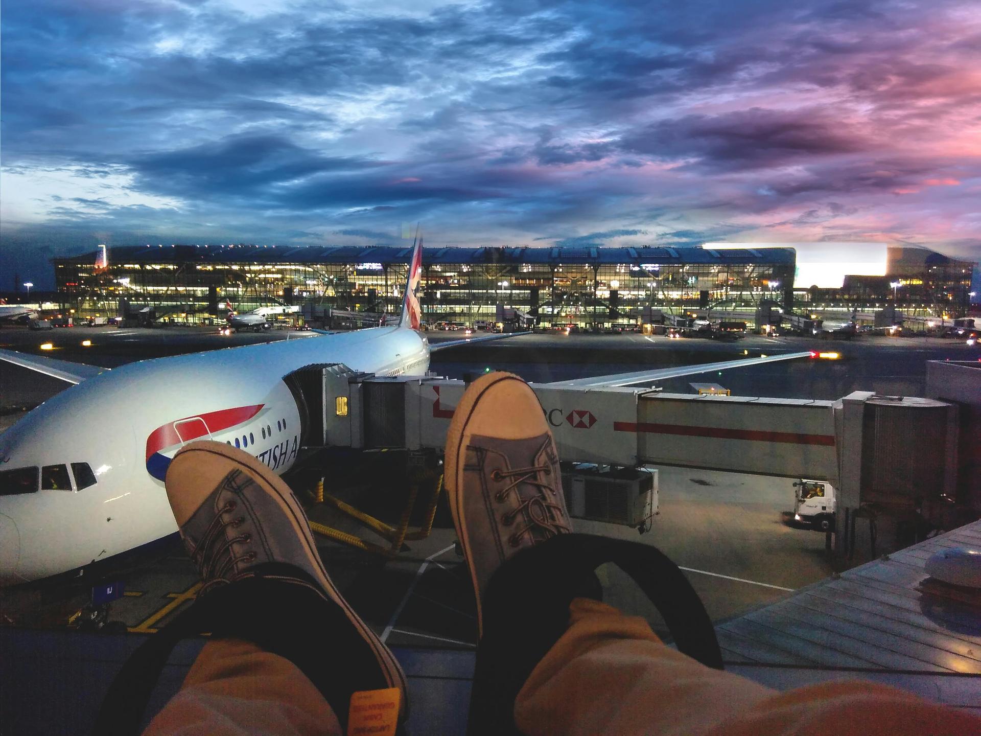 Cover Image for Navigating London Heathrow: A Transit Passenger's Guide